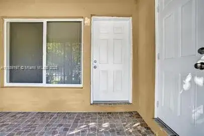 10430 NW 5th Ave, Miami FL 33150 photo 3
