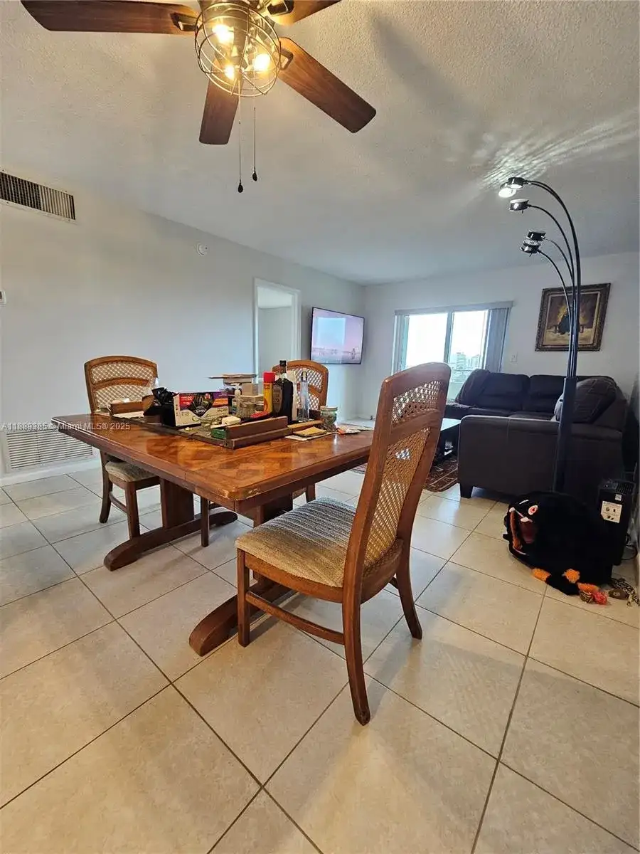 900 NE 18th Ave # 709, Fort Lauderdale FL 33304 photo 5