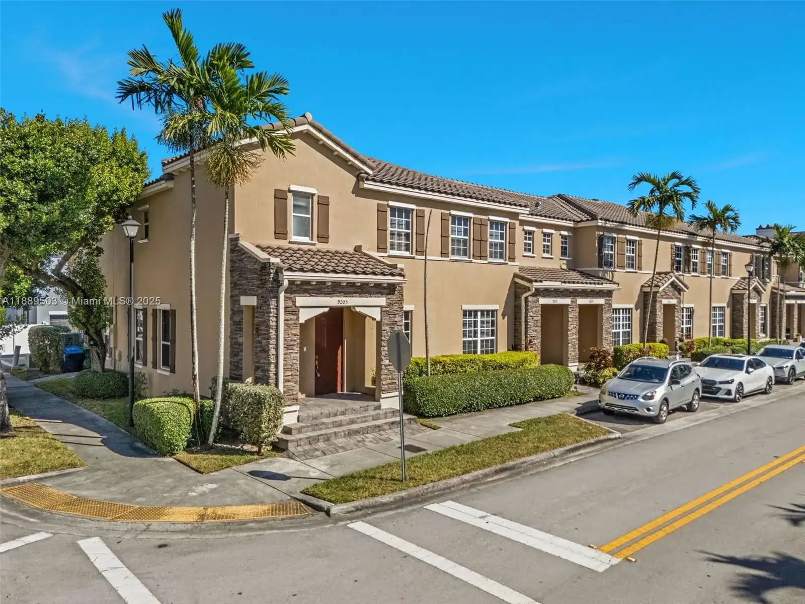 9205 SW 170th Pl, Miami FL 33196 photo 2