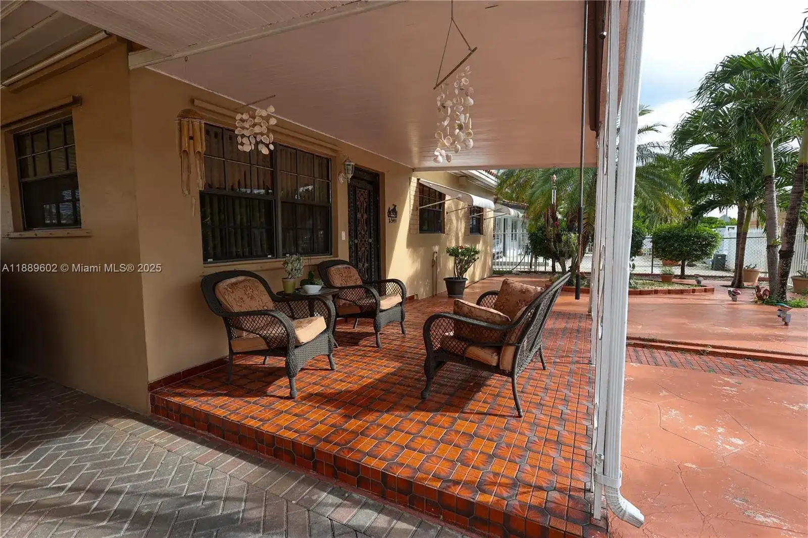 2541 W 10th Ave, Hialeah FL 33010 photo 3