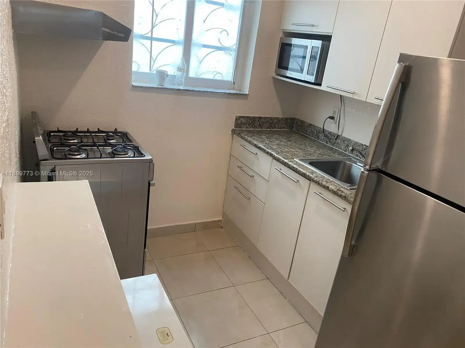 1524 Lenox Ave # 4, Miami Beach FL 33139 photo 4
