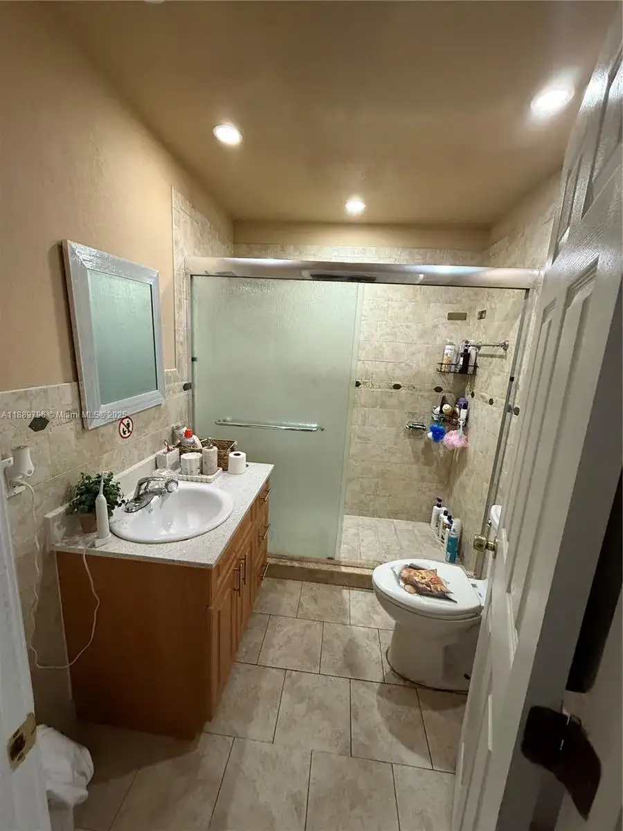 12850 SW 14th St, Miami FL 33184 photo 3