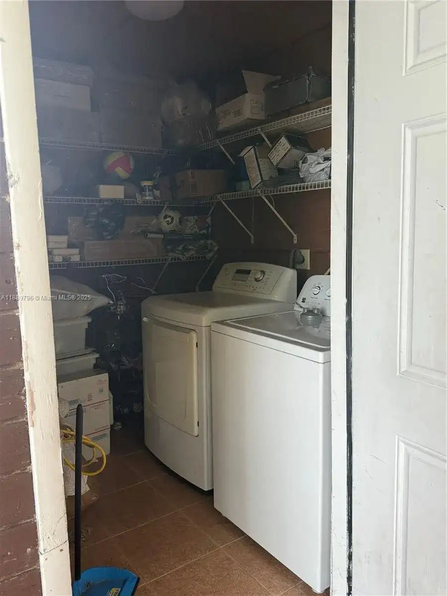12850 SW 14th St, Miami FL 33184 photo 5