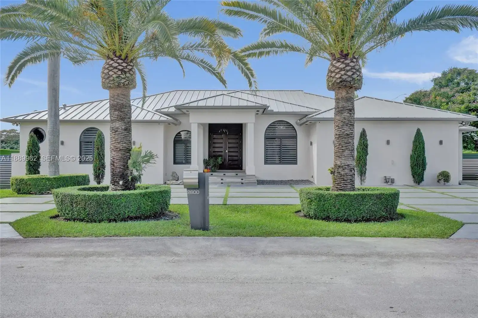 2600 SW 128th Ct, Miami FL 33175 photo 2