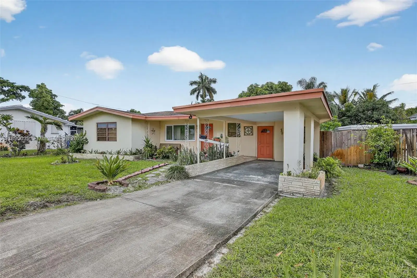 160 NW 34th St, Oakland Park FL 33309 photo 3