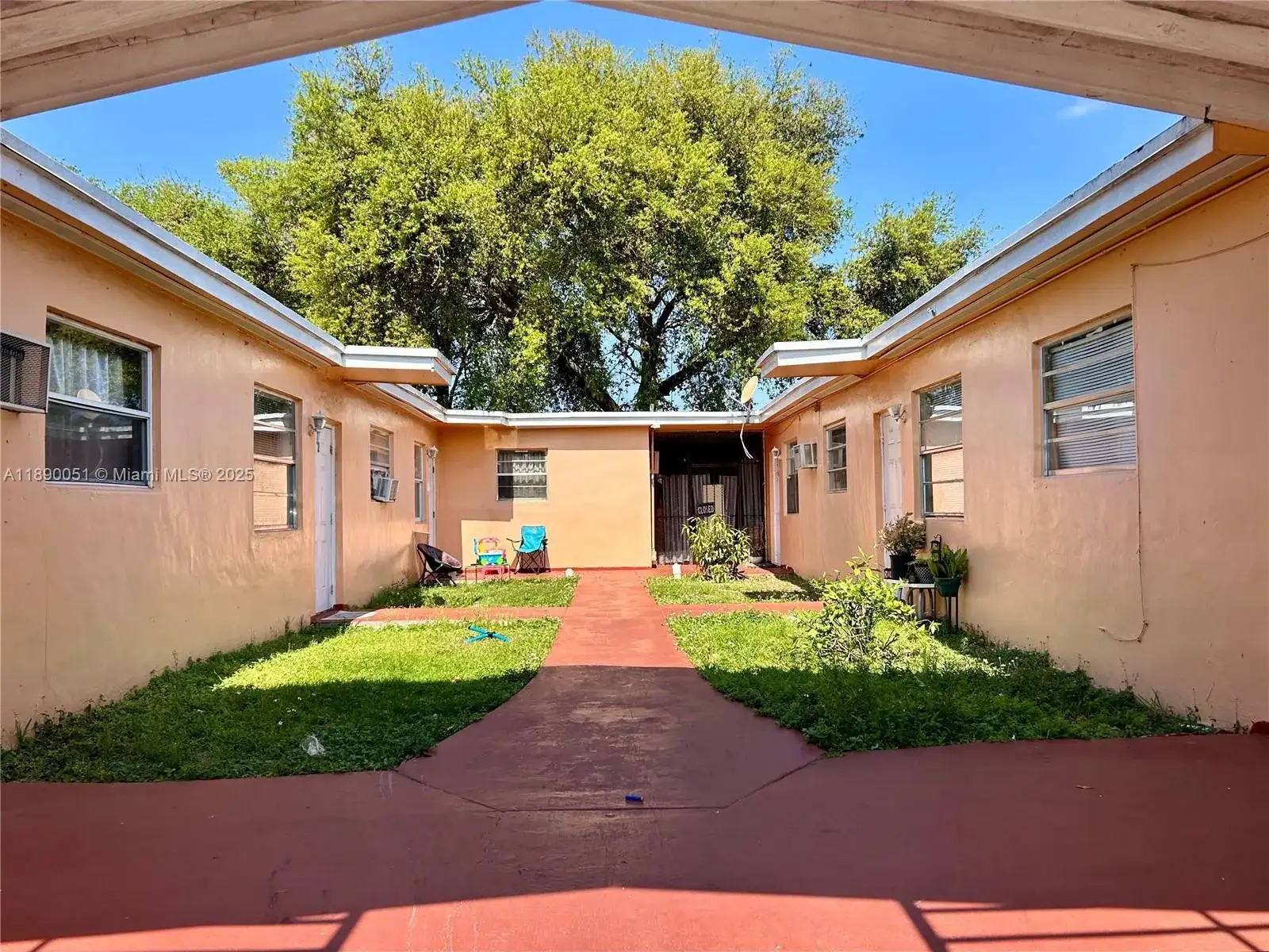 2013 Washington Ave, Opa-Locka FL 33054 photo 5