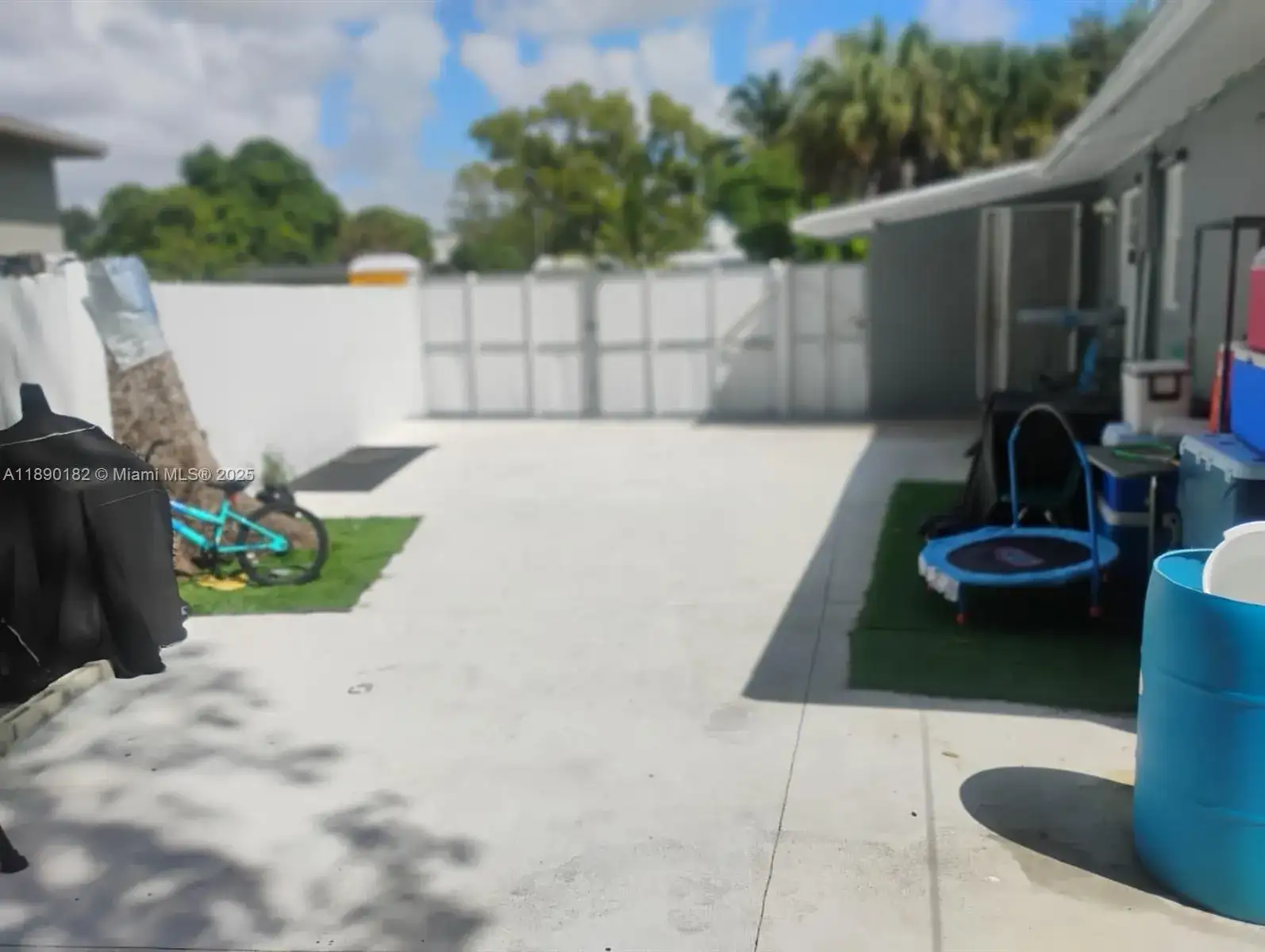 1712 NW 15th Ter, Fort Lauderdale FL 33311 photo 2