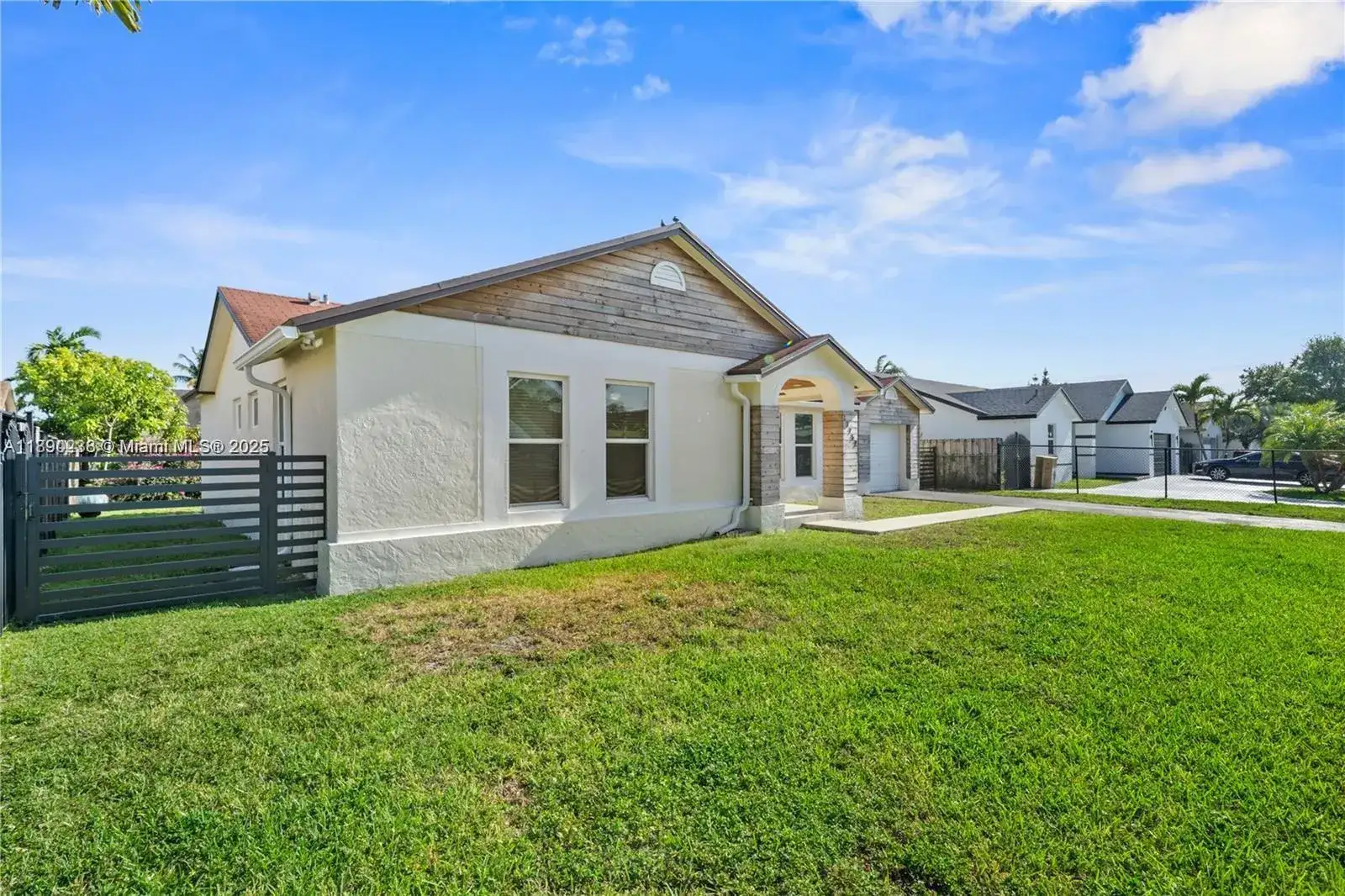 13752 SW 285th St, Homestead FL 33033 photo 2