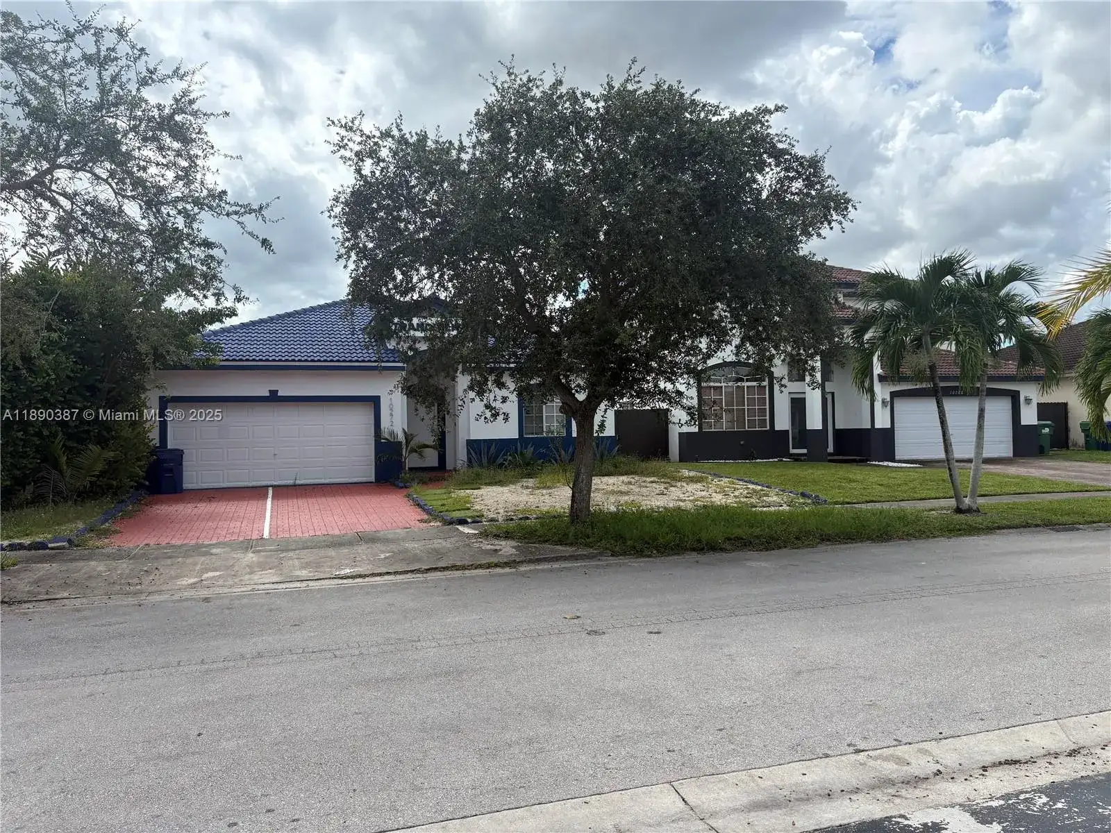 10272 SW 227th Ln, Cutler Bay FL 33190 photo 2