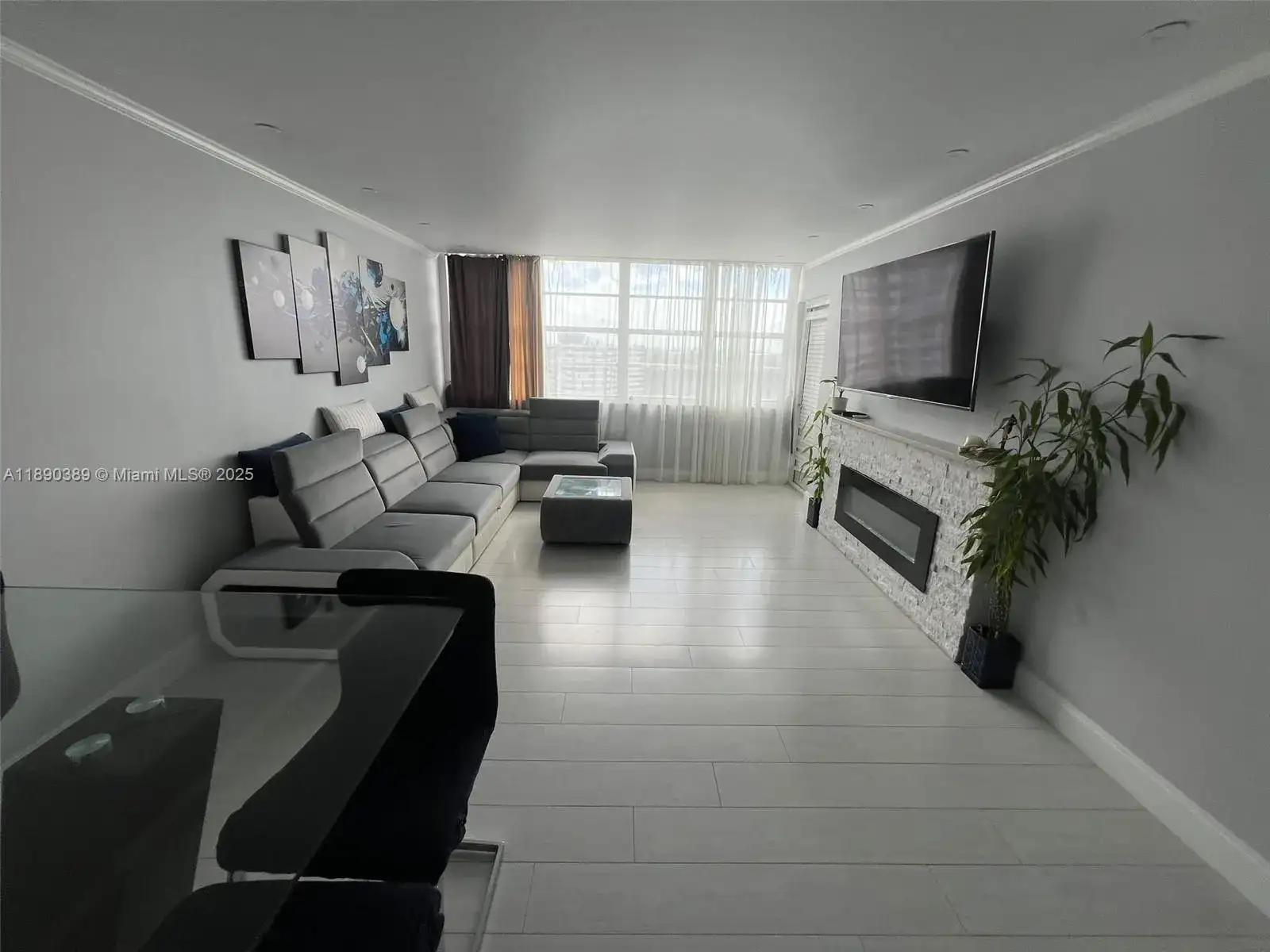 1301 NE Miami Gardens Dr # 1013W, Miami FL 33179 photo 3