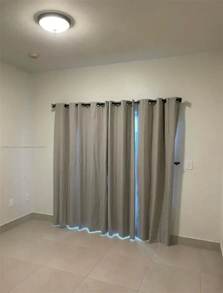 1661 SE 29th Ct # 103, Homestead FL 33035 photo 5