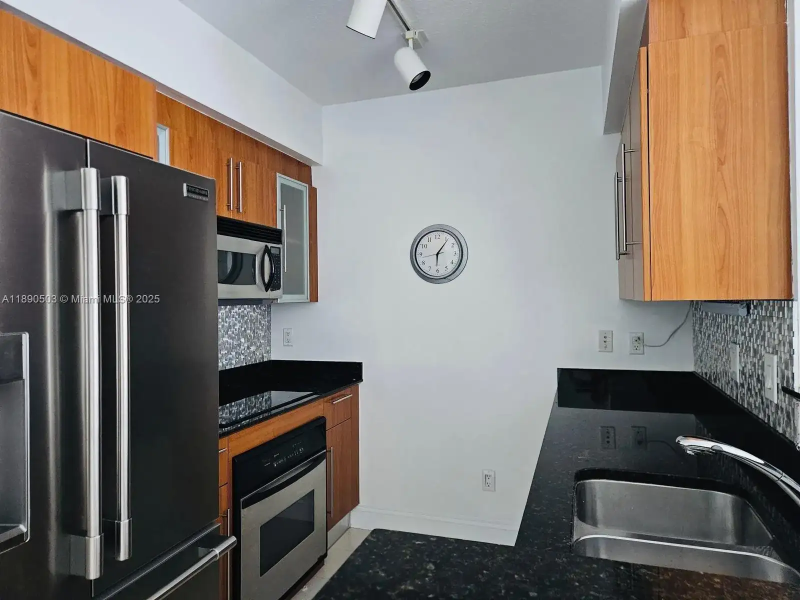 335 S Biscayne Blvd # 2202, Miami FL 33131 photo 4