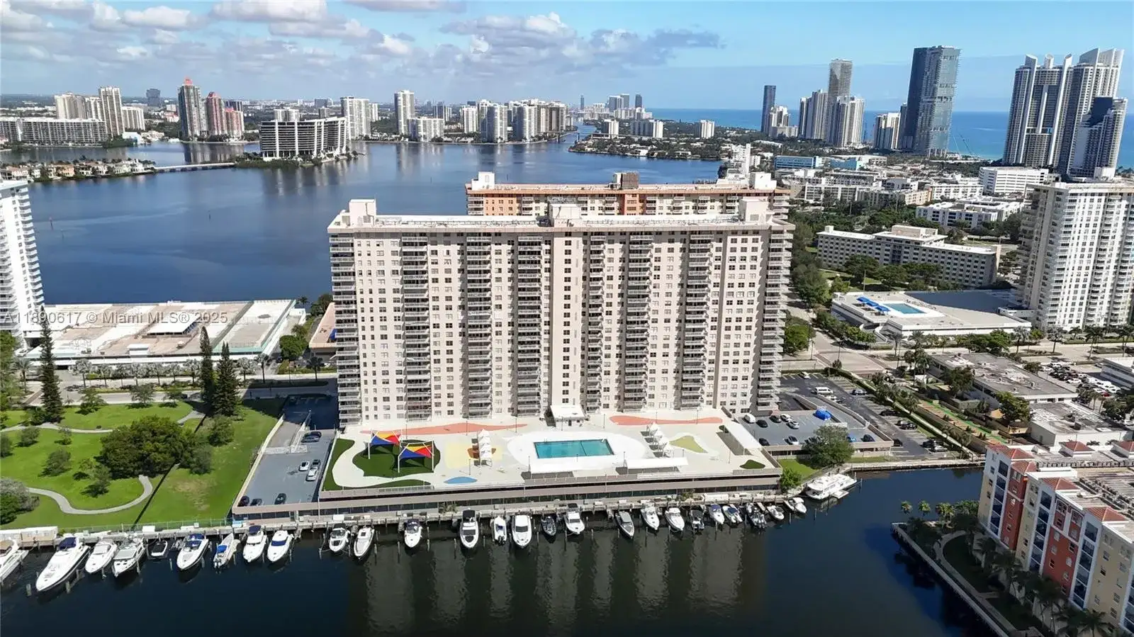 250 174th St # 1211, Sunny Isles Beach FL 33160 photo 3
