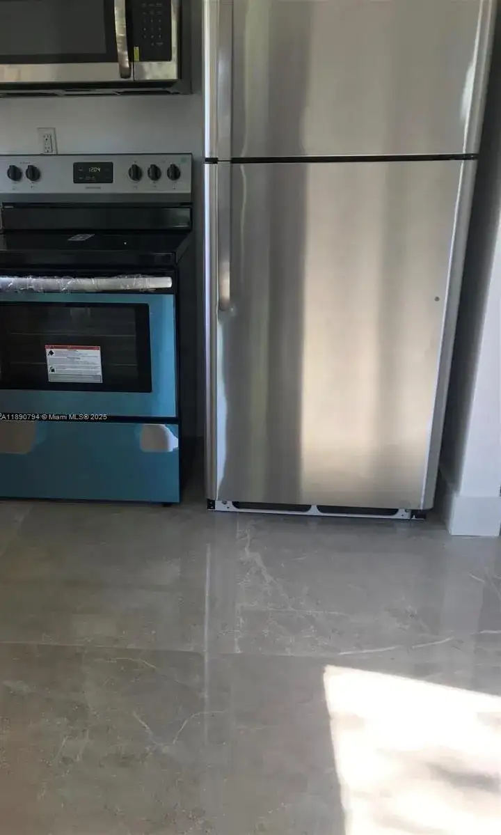 179 NW 69th St Rear, Miami FL 33150 photo 4