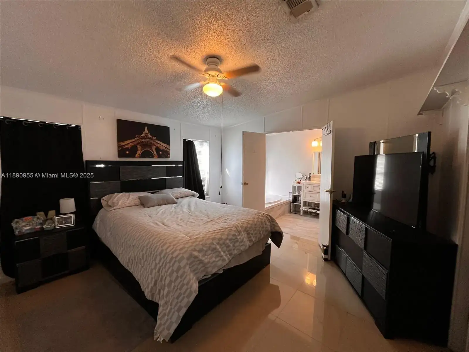 909 Sw 131 Way, Davie FL 33325 photo 5