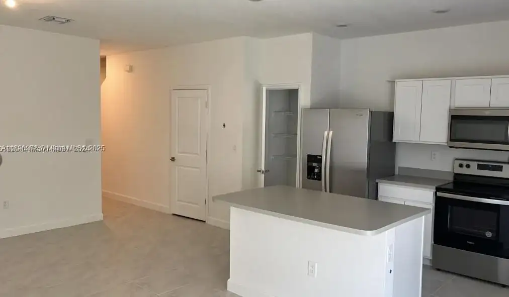 606 SW 12th St, Florida City FL 33034 photo 5