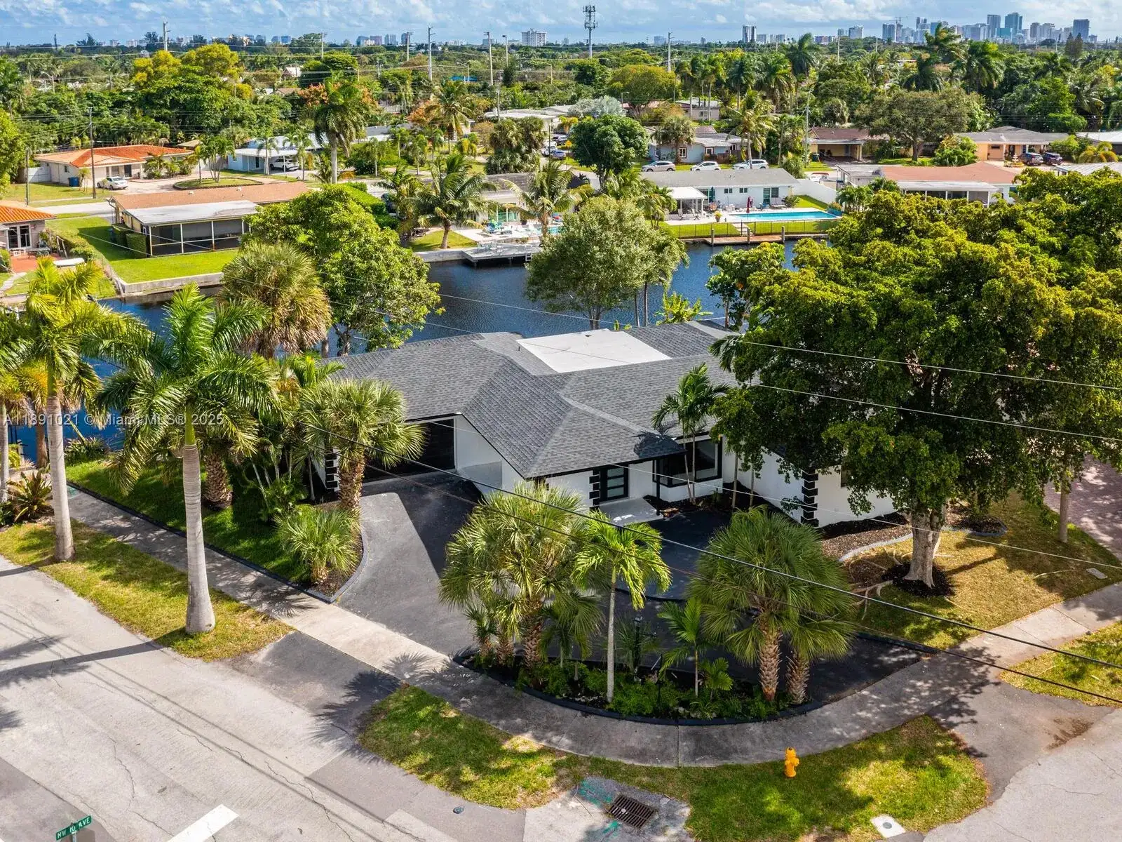 2856 NW 10th Ave, Wilton Manors FL 33311 photo 5