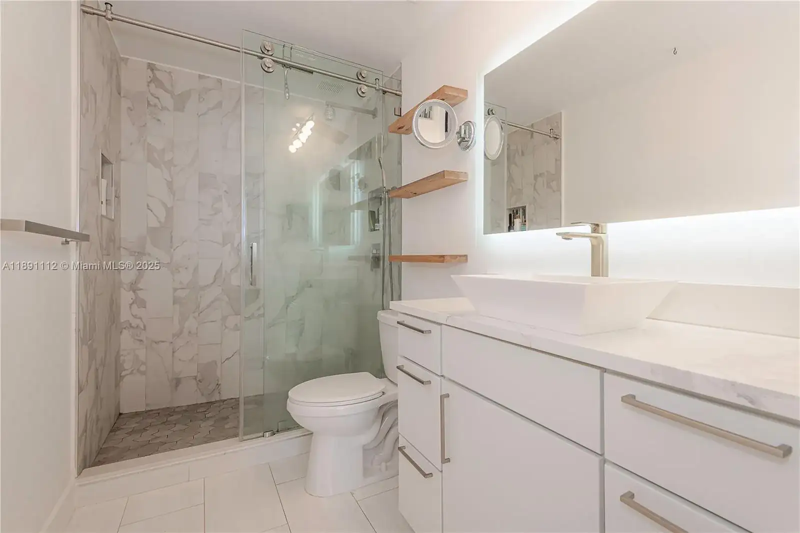 801 Brickell Key Blvd # 908, Miami FL 33131 photo 5
