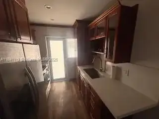 2208 Bay Dr # 8, Miami Beach FL 33141 photo 3