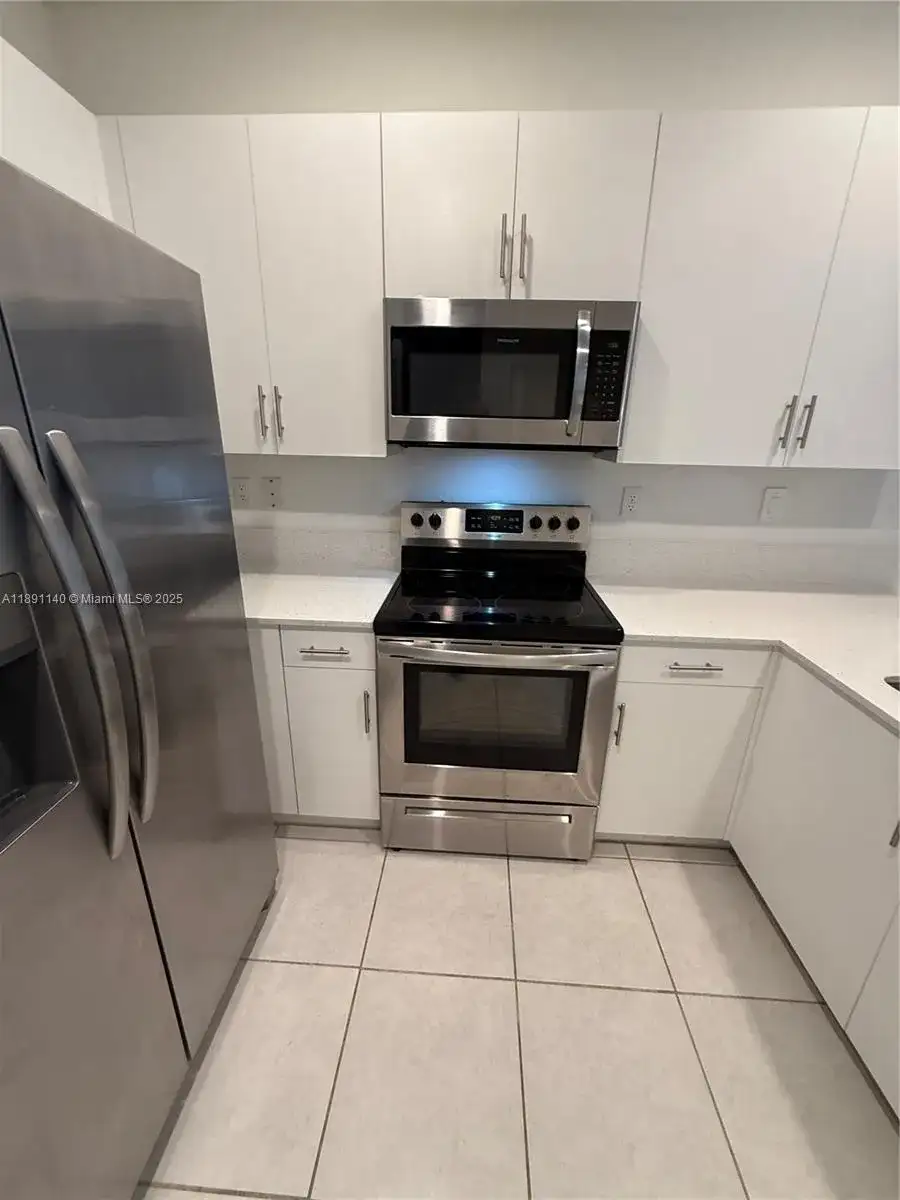 1021 SE 27th Ter # 1021, Homestead FL 33035 photo 3
