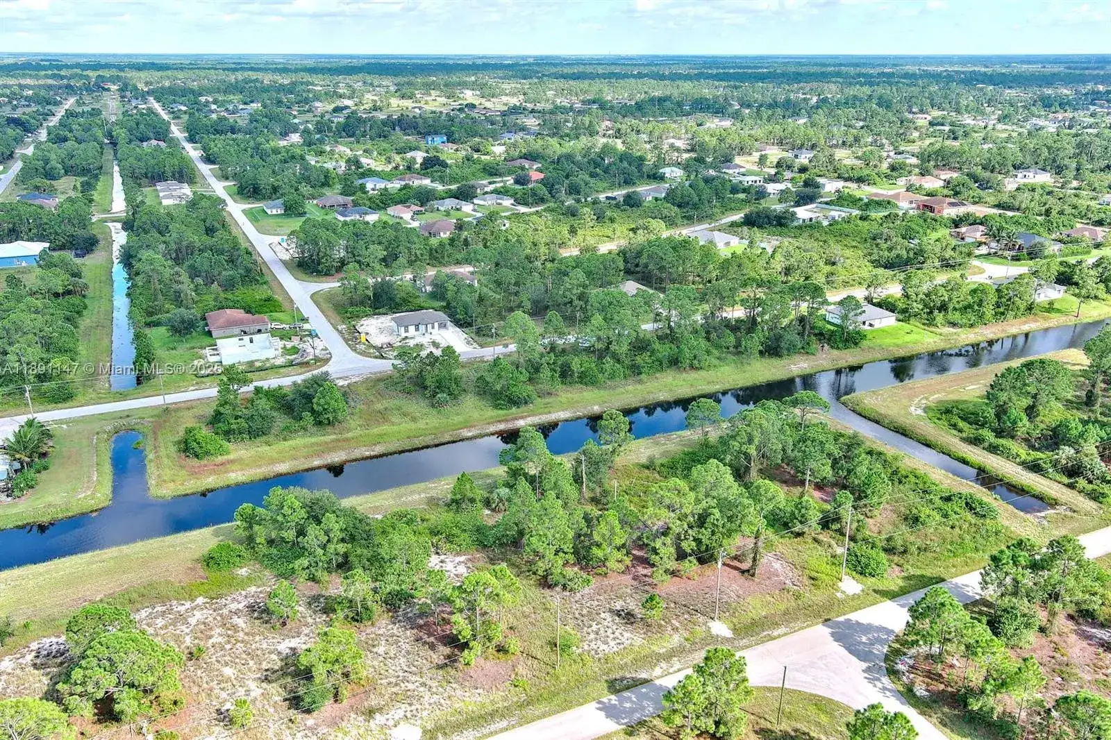 745 Troy Ave, Lehigh Acres FL 33974 photo 4
