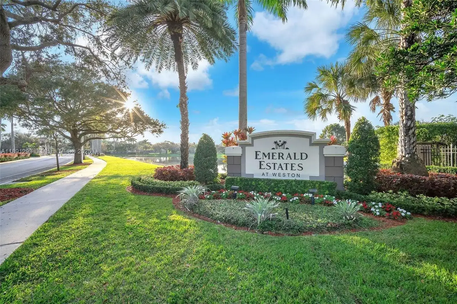 16411 Sapphire Bnd, Weston FL 33331 photo 2