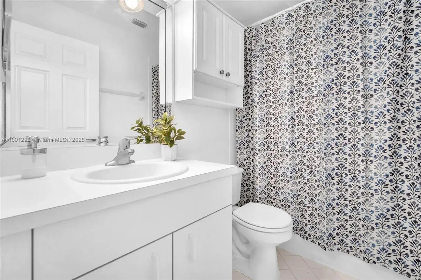 16411 Sapphire Bnd, Weston FL 33331 photo 4