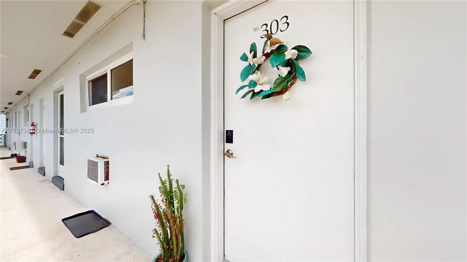 13105 Ixora Ct # 303, North Miami FL 33181 photo 2
