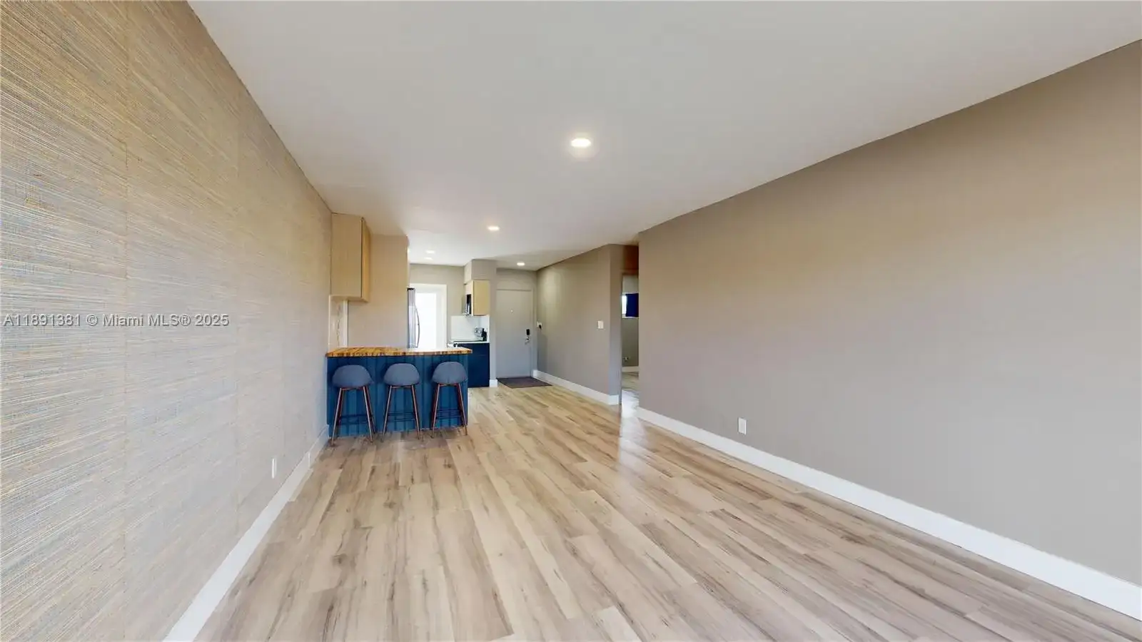 13105 Ixora Ct # 303, North Miami FL 33181 photo 5