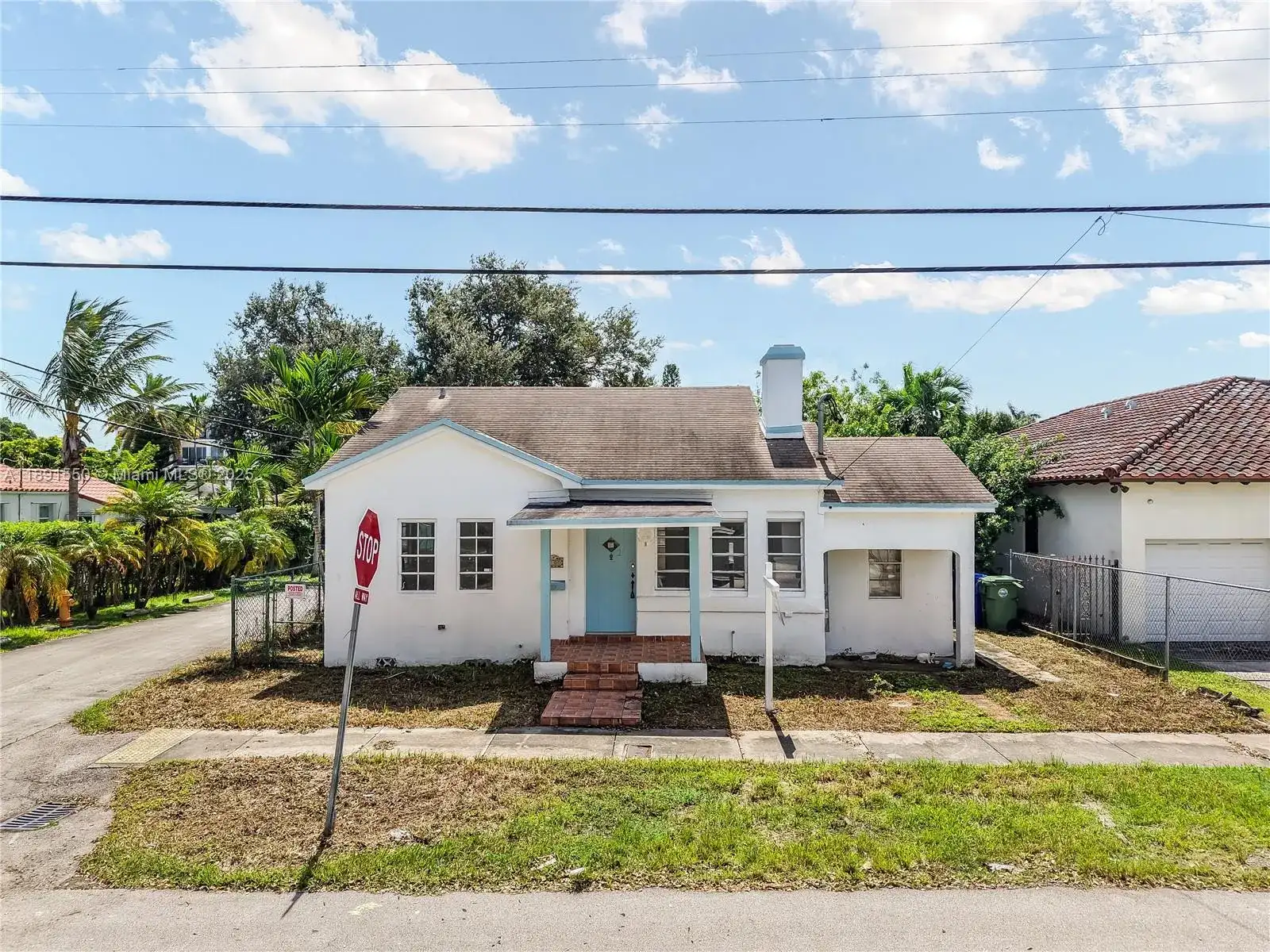 2100 SW 25th St, Miami FL 33133 photo 2
