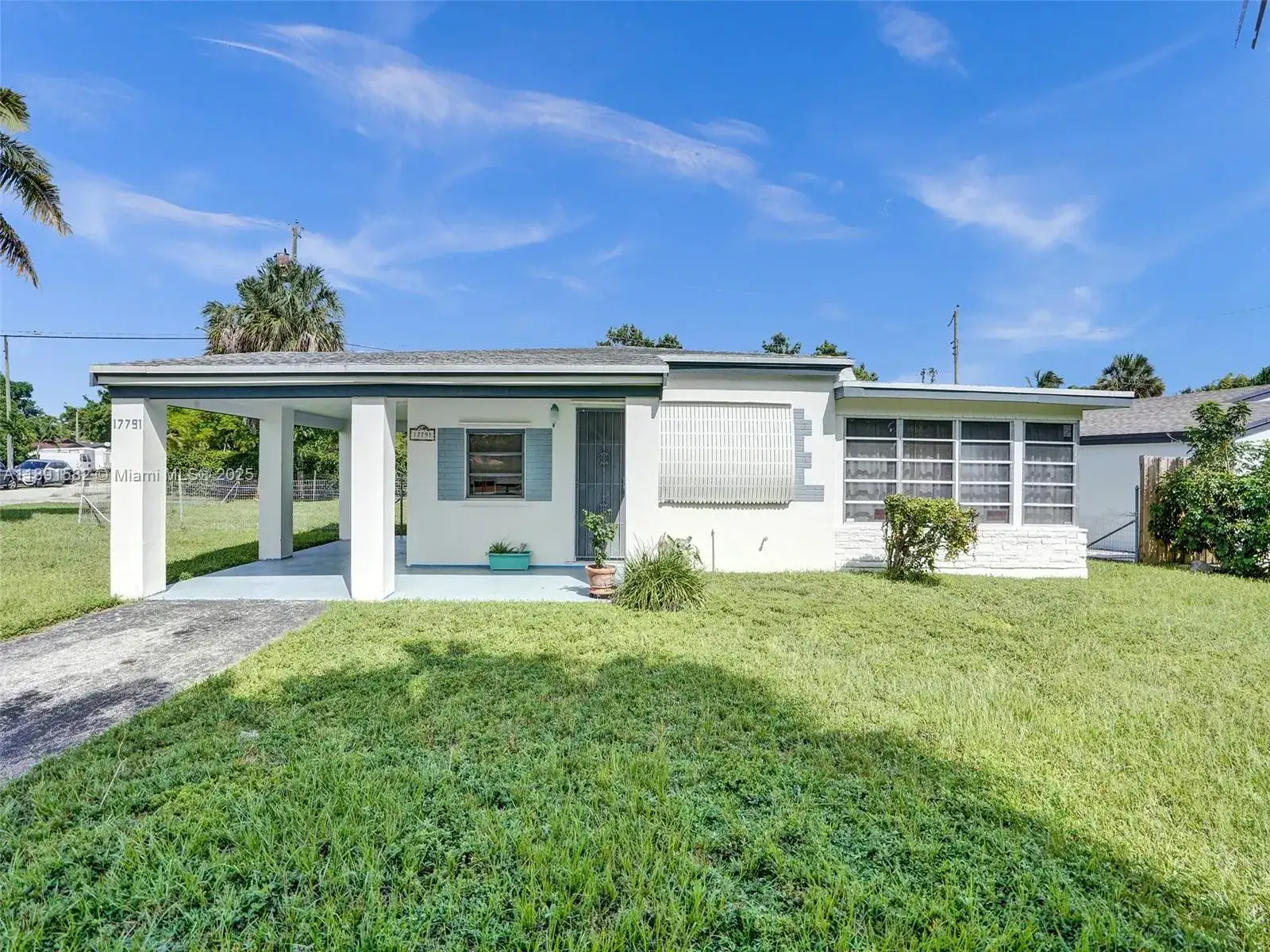 17791 NE 13th Ave, North Miami Beach FL 33162 photo 2