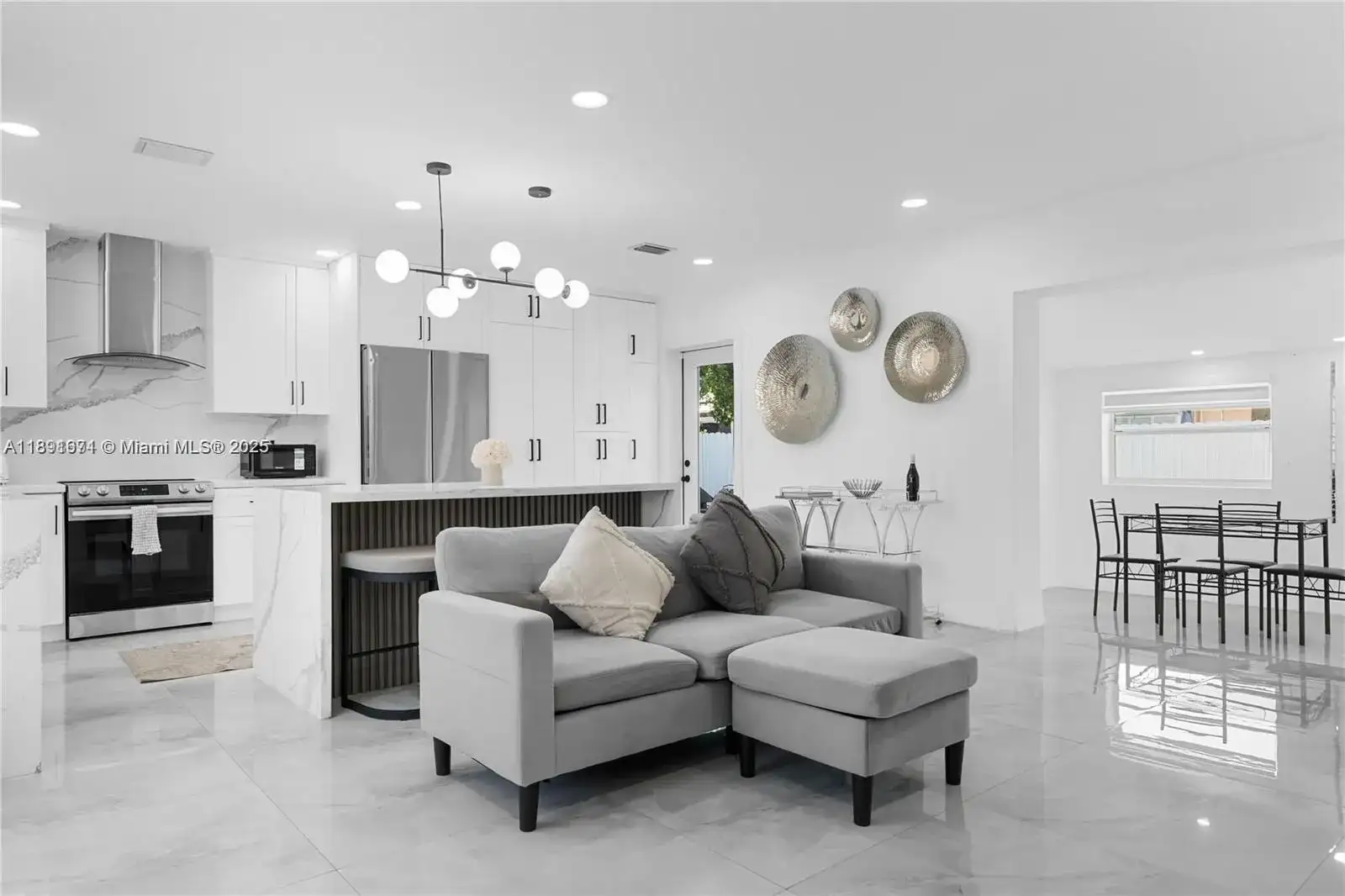315 NW 106th St, Miami FL 33150 photo 2