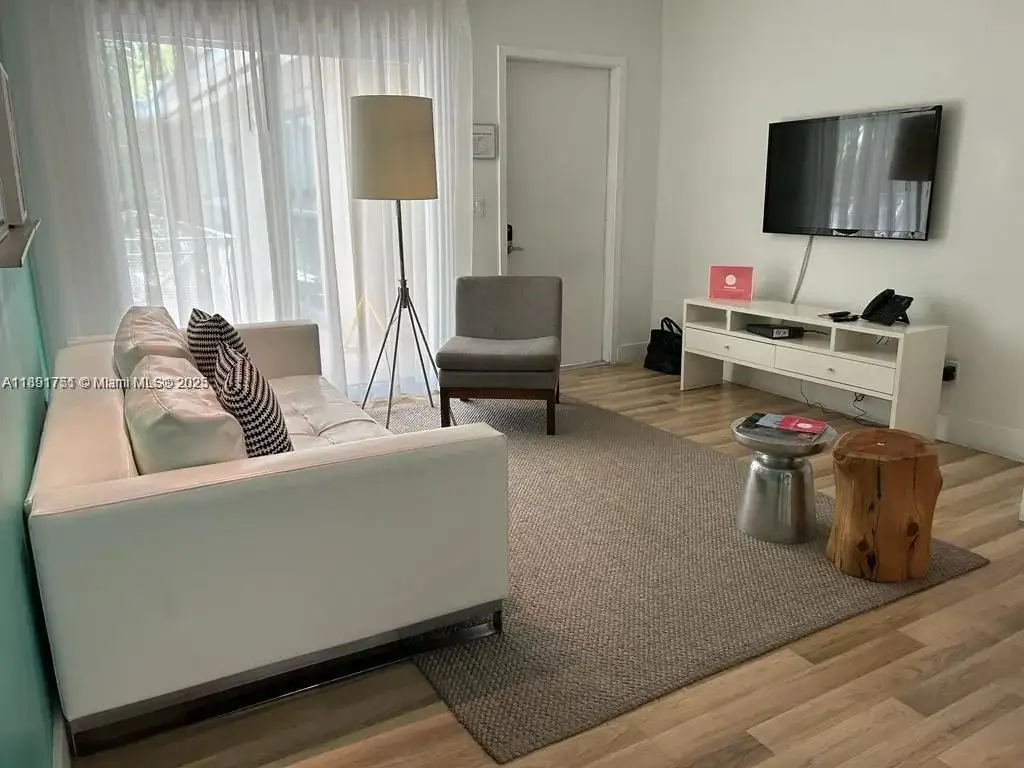 1816 Meridian Ave # 18, Miami Beach FL 33139 photo 4