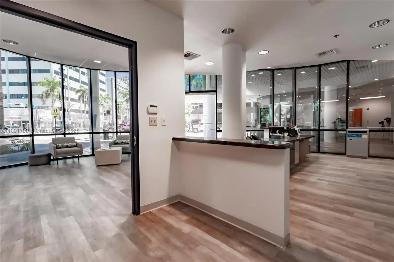 410 W 41st St # 103, Miami Beach FL 33140 photo 3
