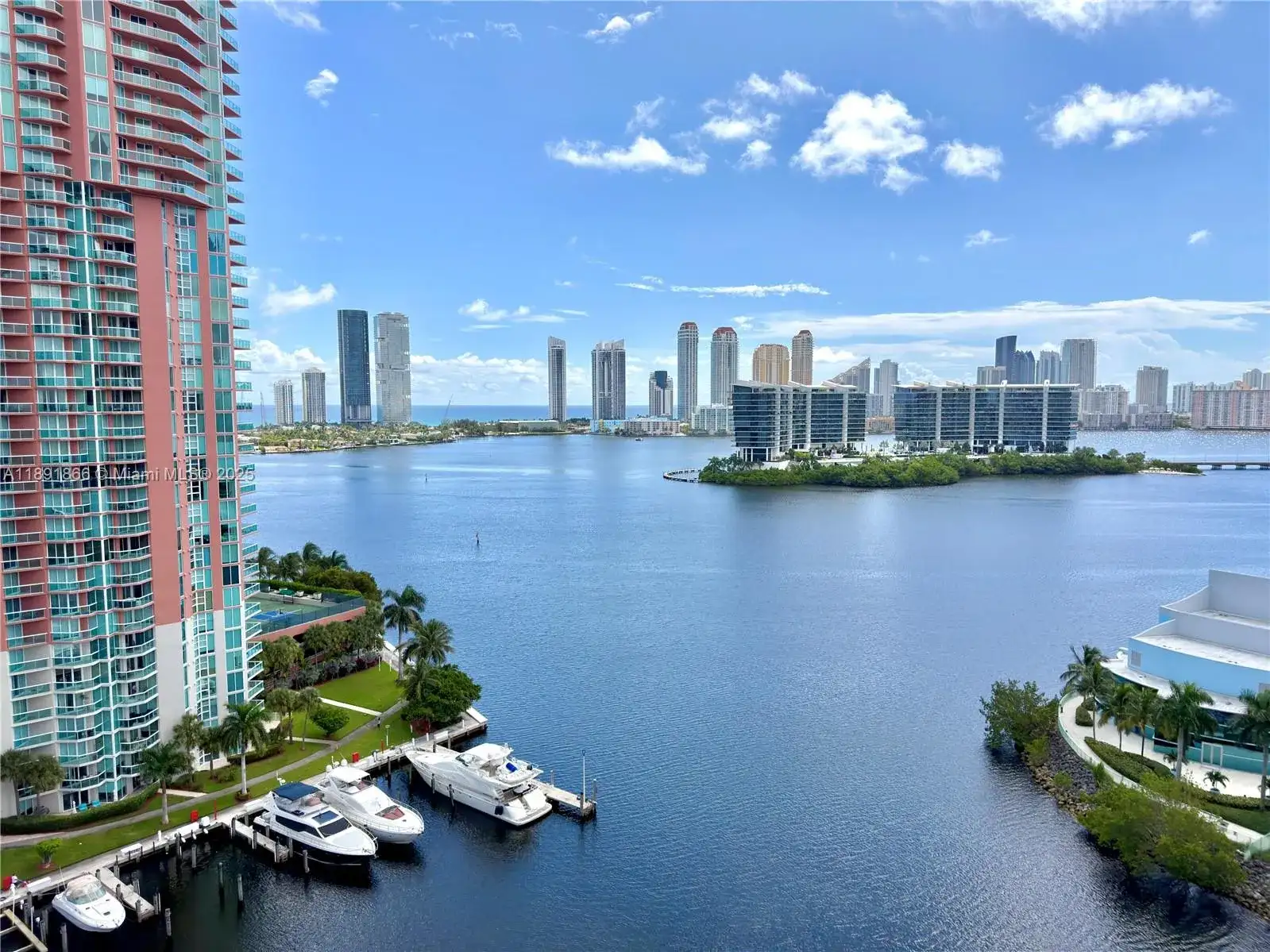 3330 NE 190th St # 1610, Aventura FL 33180 photo 2
