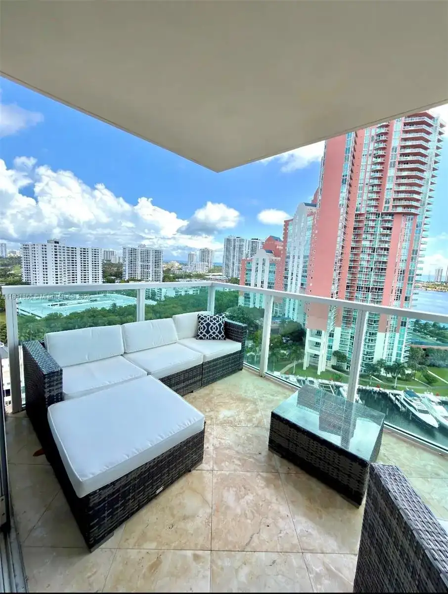 3330 NE 190th St # 1610, Aventura FL 33180 photo 5