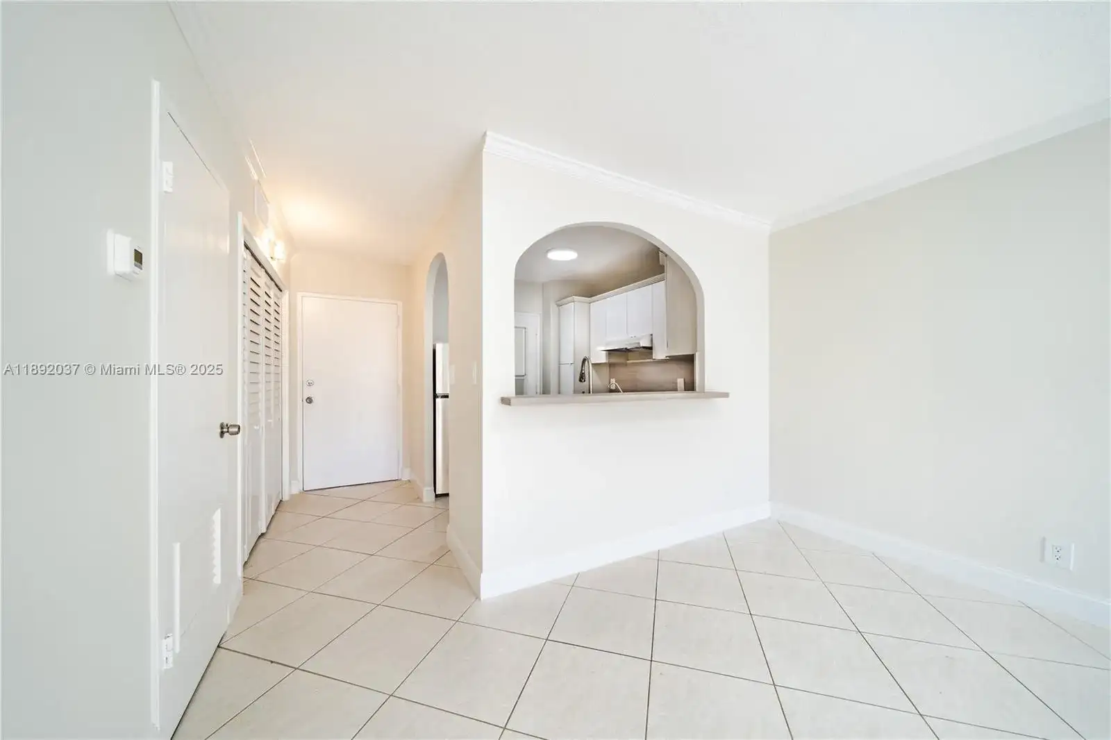 2555 NE 11th St # 310, Fort Lauderdale FL 33304 photo 5