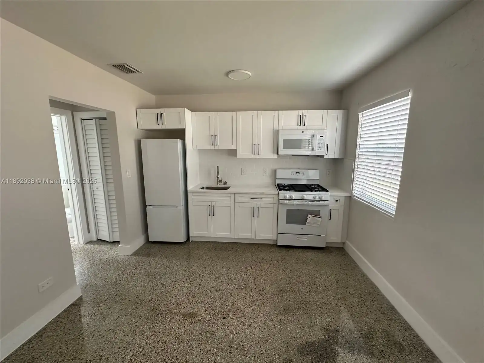 211 SW 18th Ave # 2, Miami FL 33135 photo 2