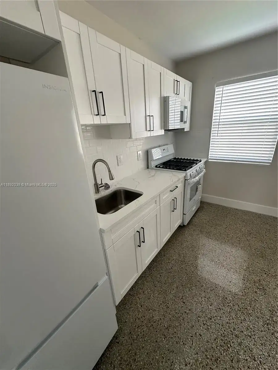 211 SW 18th Ave # 2, Miami FL 33135 photo 4