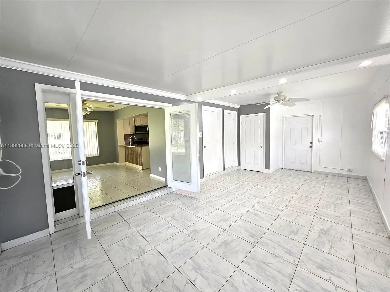 1040 NW 73rd Ter, Margate FL 33063 photo 5