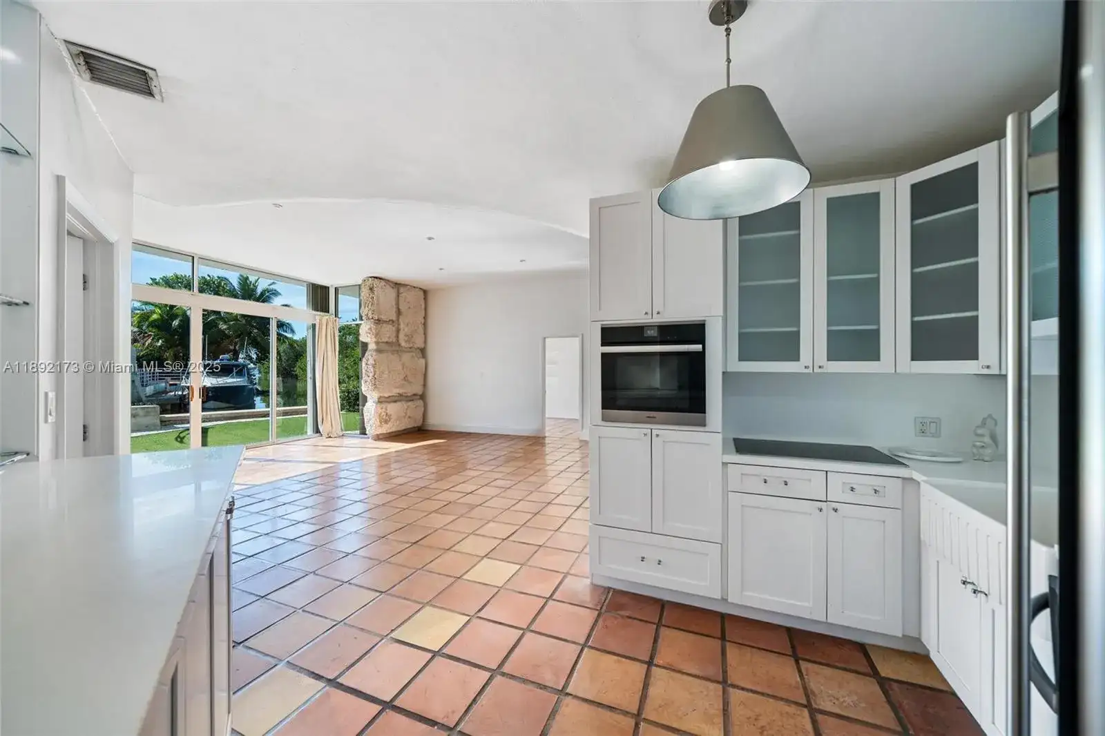 2120 S Bayshore Dr, Miami FL 33133 photo 5