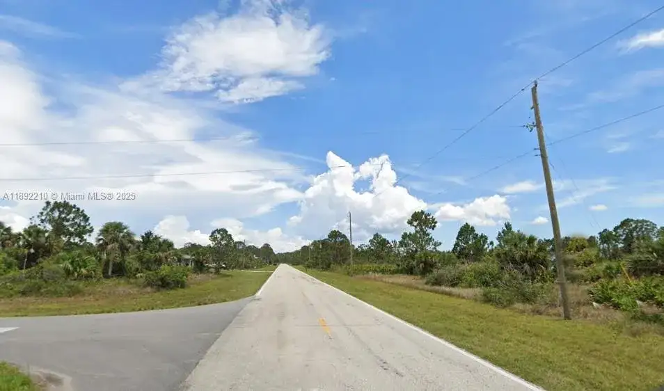 2363 Jacobs St, Port Charlotte FL 33953 photo 2