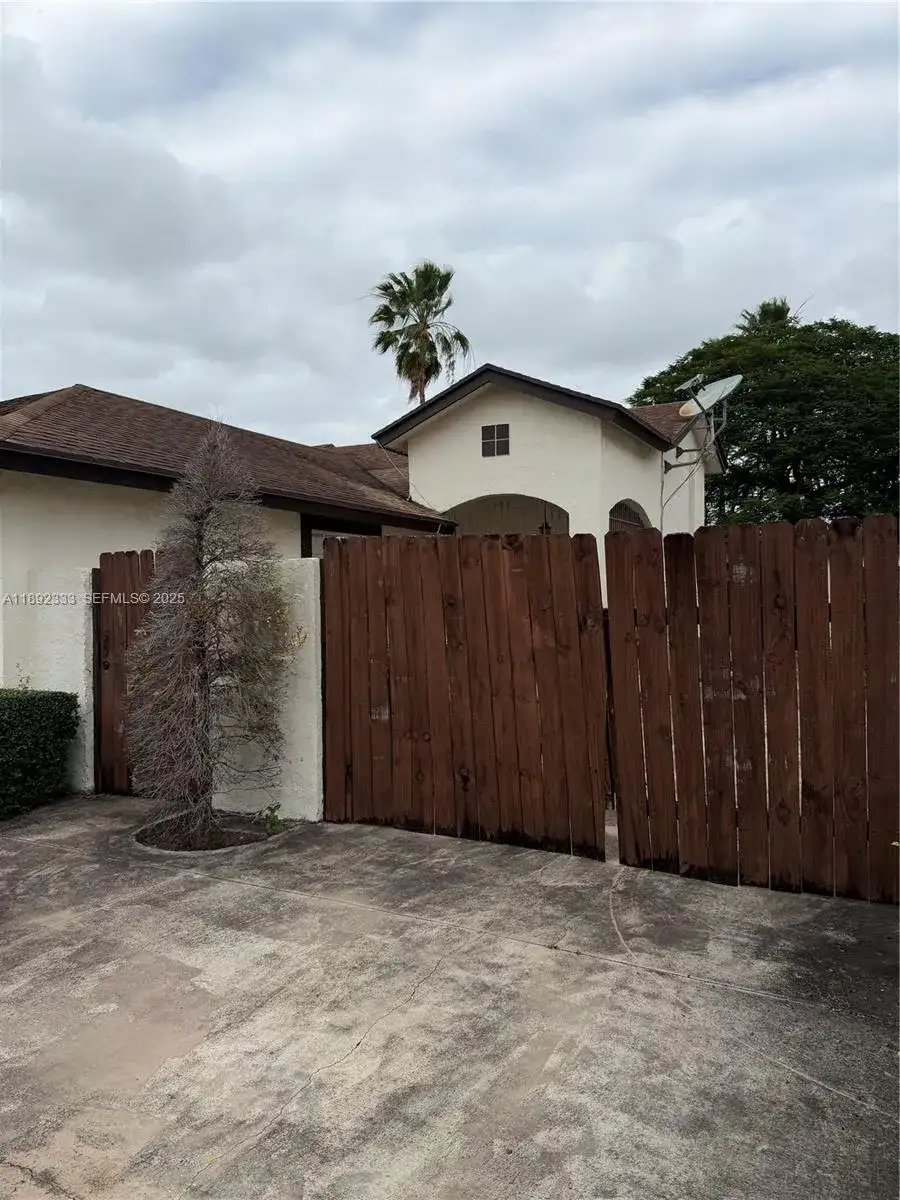 14249 SW 103rd Ter, Miami FL 33186 photo 3