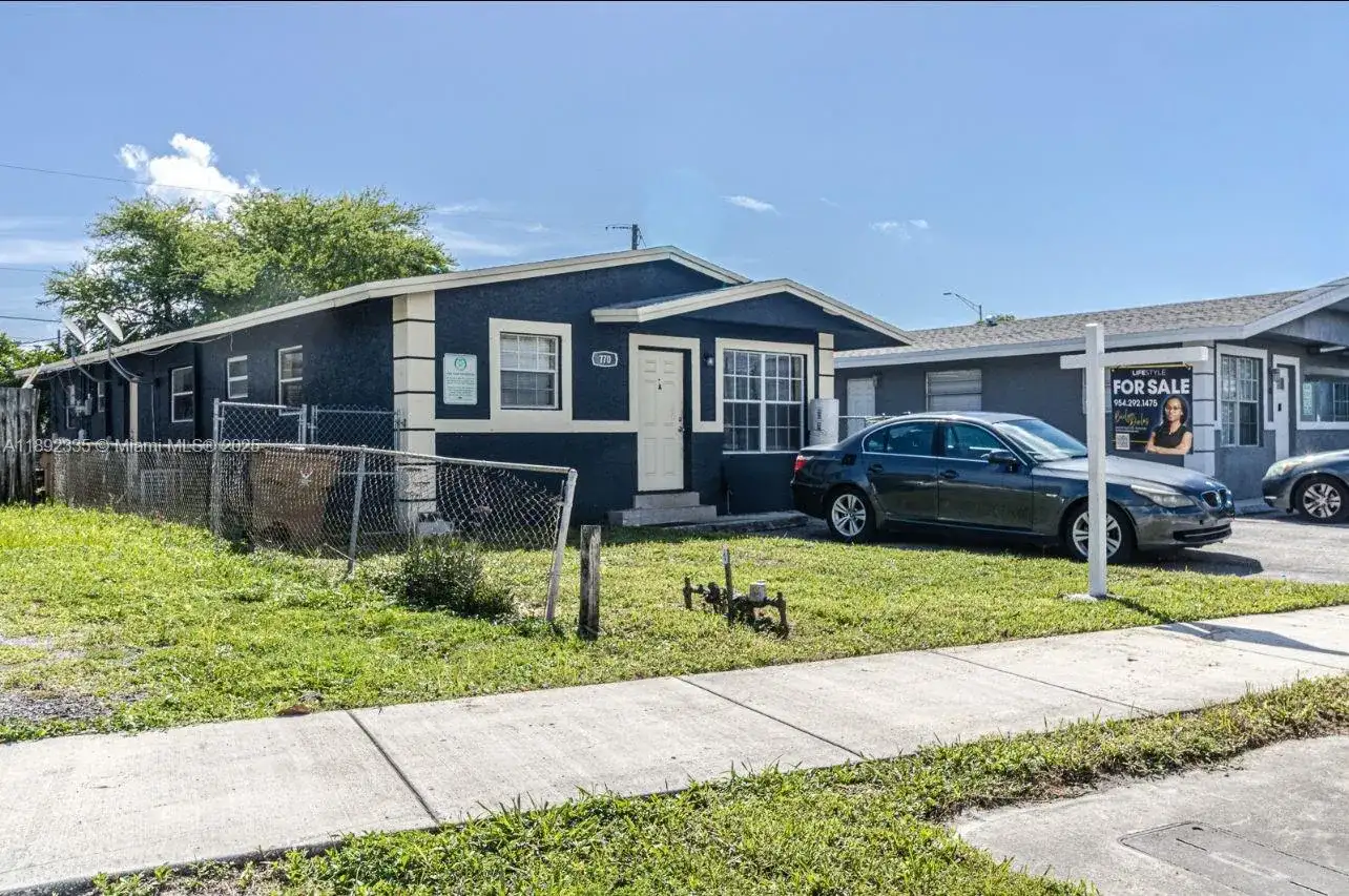 770 SW Second ave, Deerfield Beach FL 33441 photo 2