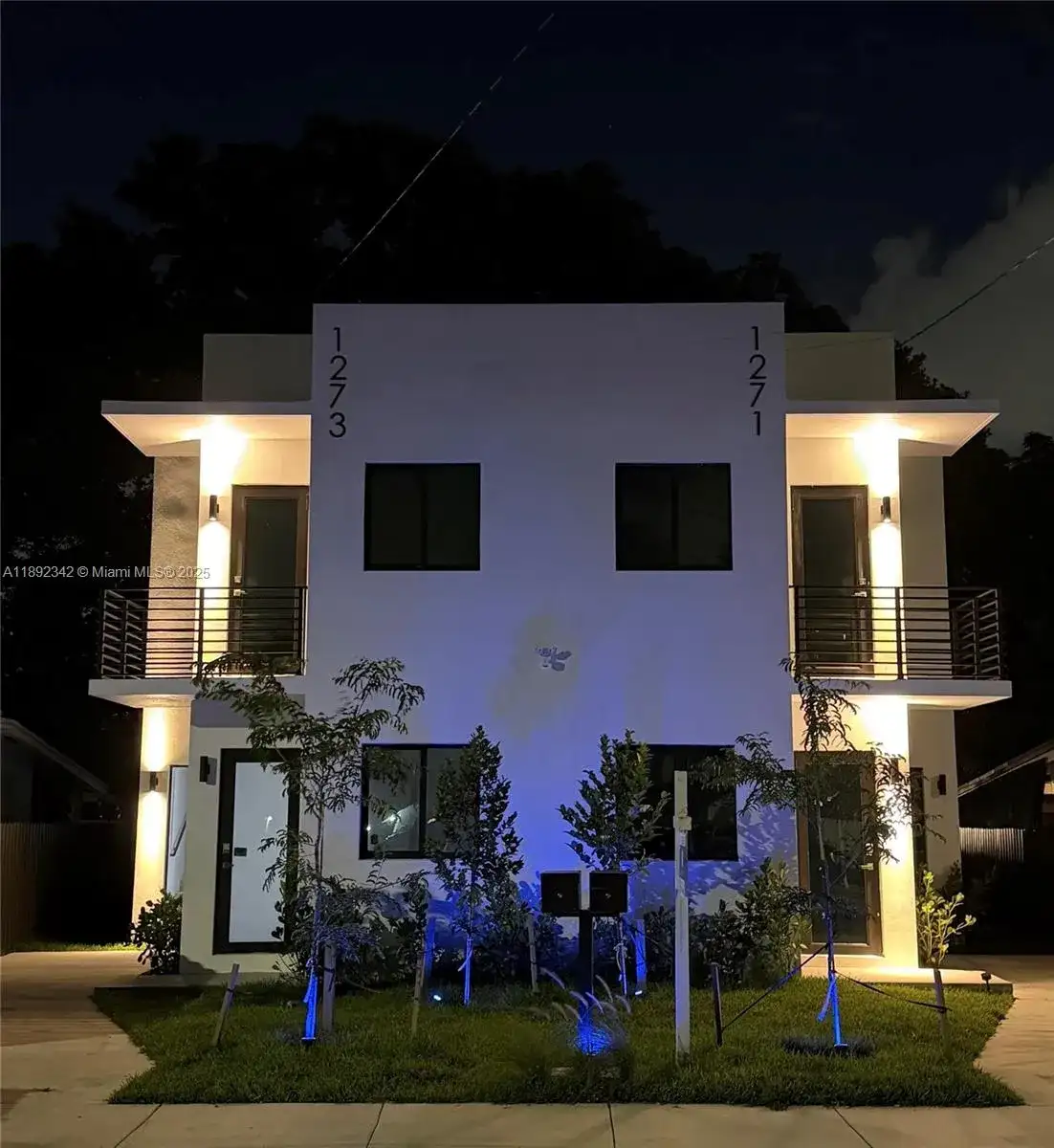 1271 NW 38th St, Miami FL 33142 photo 2