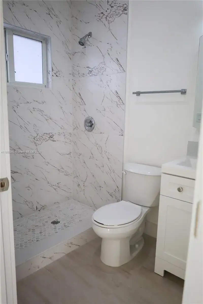 1795 NW 47th St # 4705, Miami FL 33142 photo 4