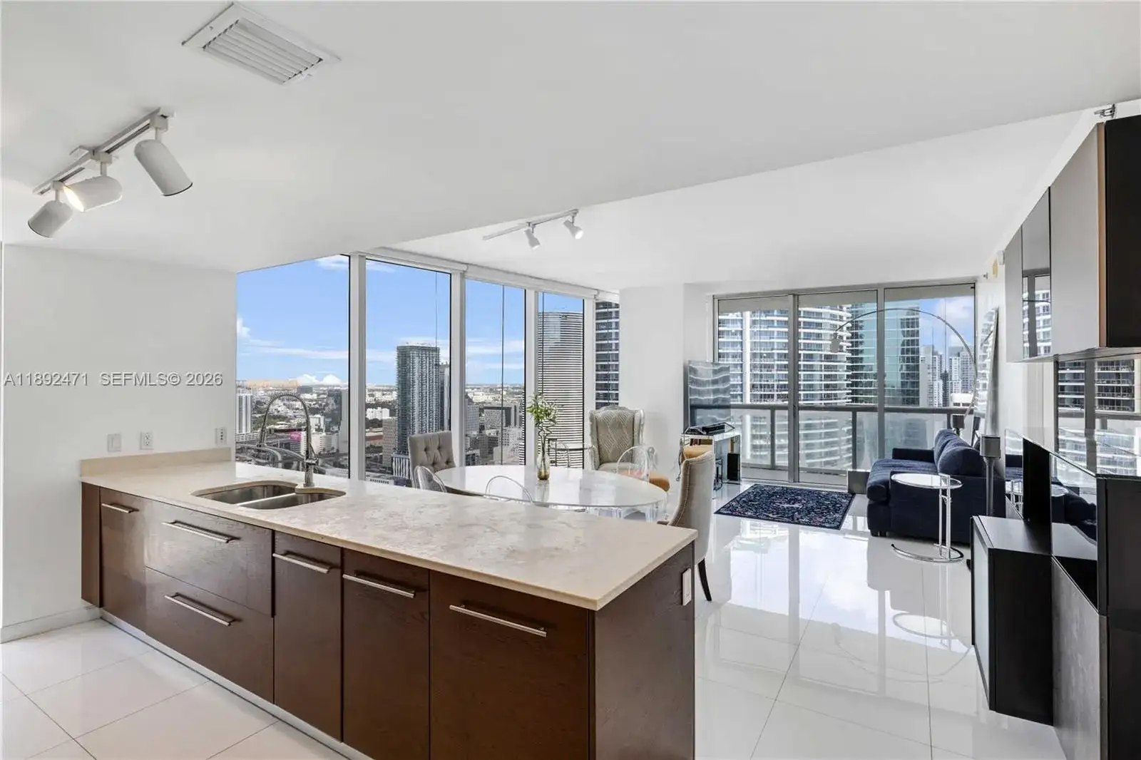 475 Brickell Ave # 4015, Miami FL 33131 photo 3
