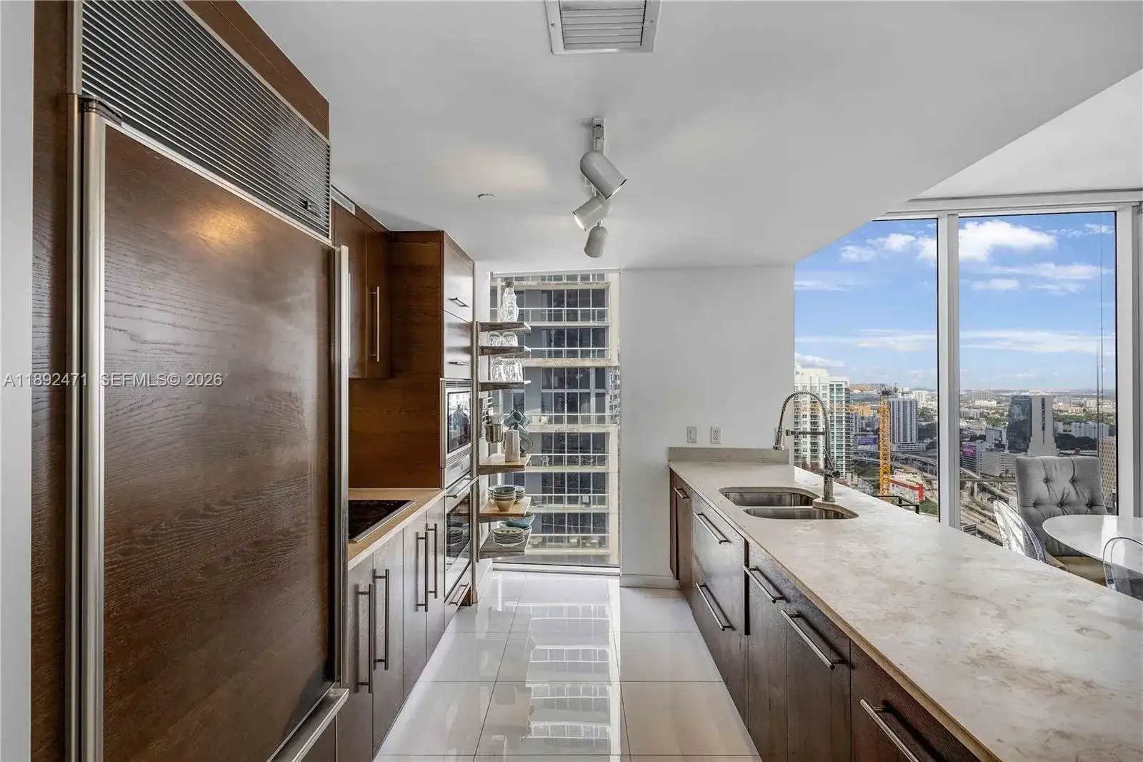 475 Brickell Ave # 4015, Miami FL 33131 photo 4