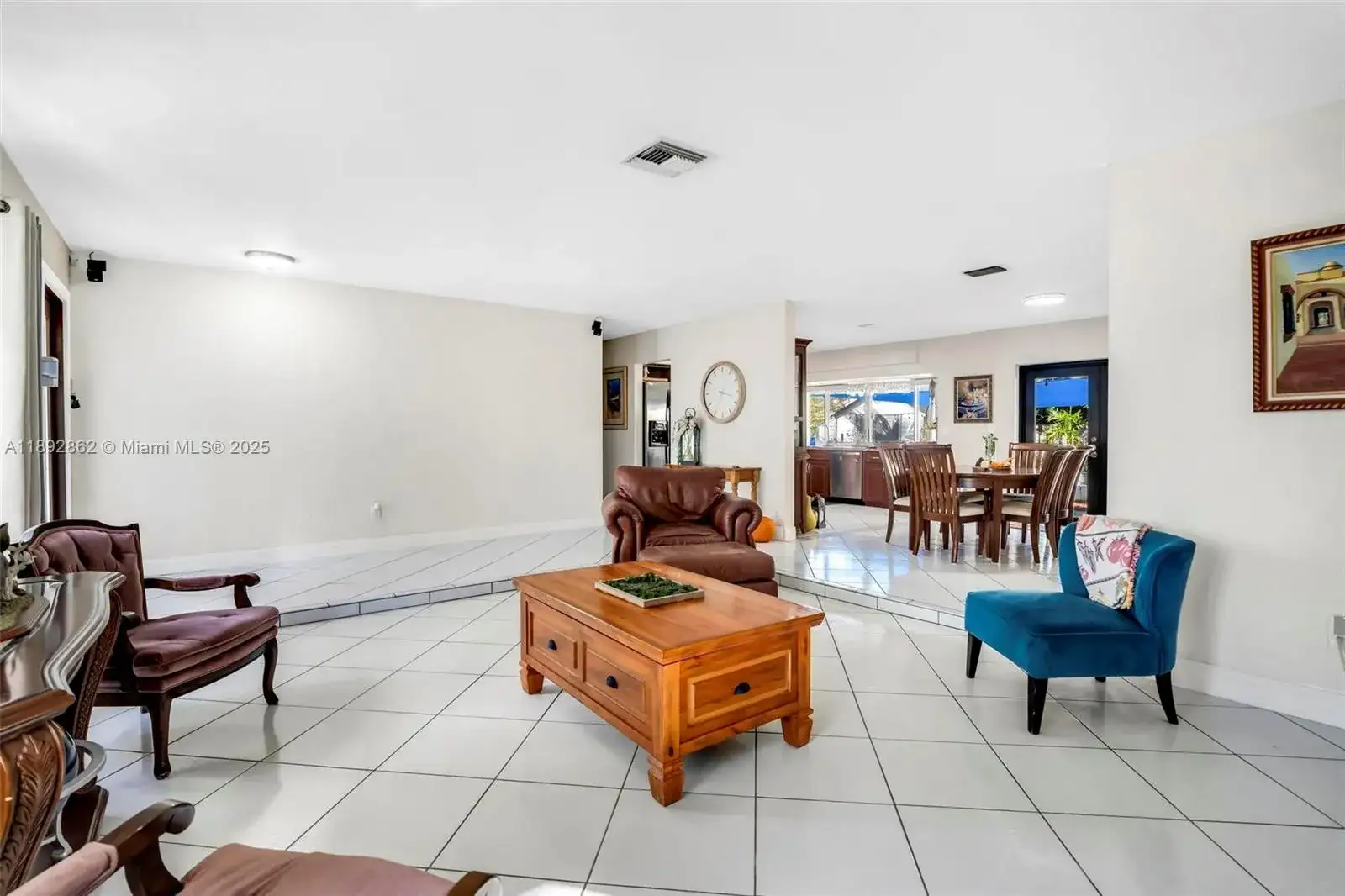 8111 SW 205th St, Cutler Bay FL 33189 photo 5
