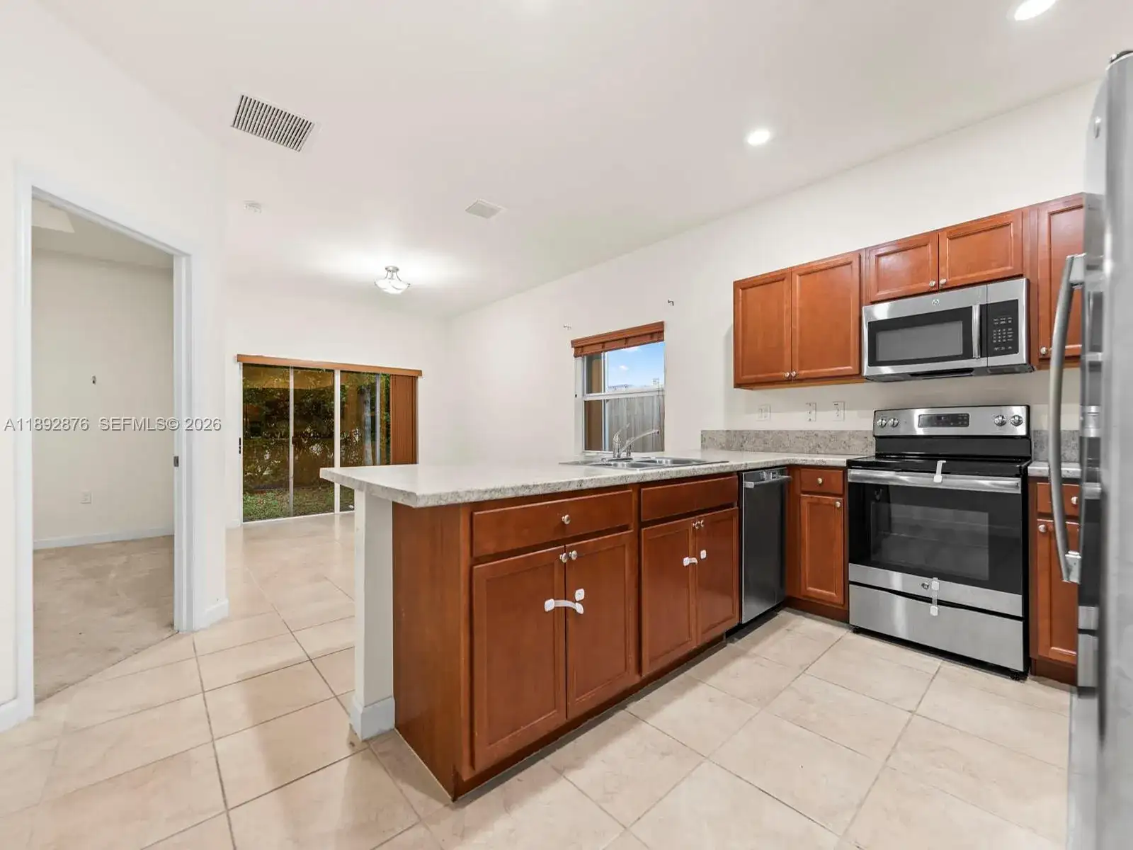 236 SE 32nd Ave, Homestead FL 33033 photo 5